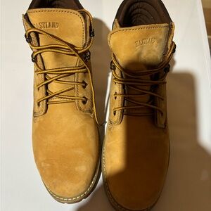 Eastland Women's Tan Heeled Boots